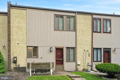 4662 Canterbury Ct, BENSALEM, PA, 19020-1751 | Card Image