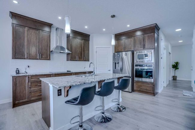 24 Corner Meadows Row Ne, House detached with 6 bedrooms, 3 bathrooms and 7 parking in Calgary AB | Image 8