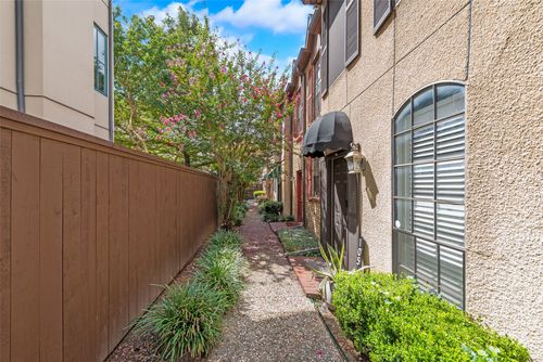 apt-105-4418 Bowser Ave, Dallas, TX, 75219-2108 | Card Image