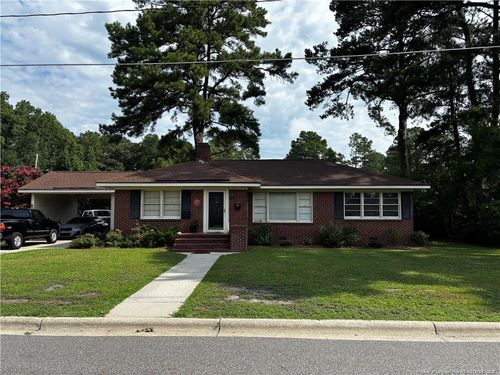 704 W 27th St, Lumberton, NC, 28358-3025 | Card Image