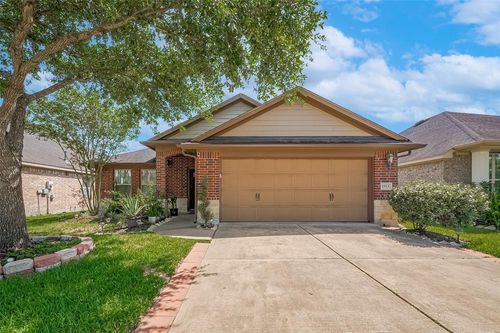 1911 Cadbury Castle Ln, Fresno, TX, 77545-1707 | Card Image