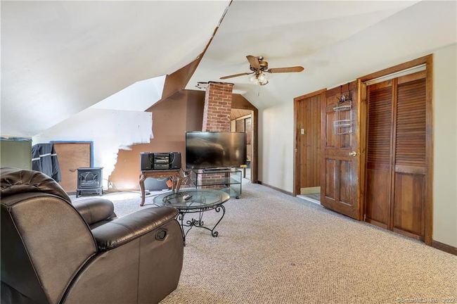 19 5 Th St, Home with 5 bedrooms, 3 bathrooms and null parking in Ansonia CT | Image 25