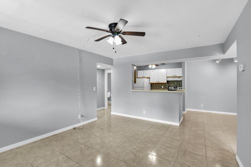 b205-3995 W Mcnab Rd, Pompano Beach, FL, 33069-4968 | Card Image