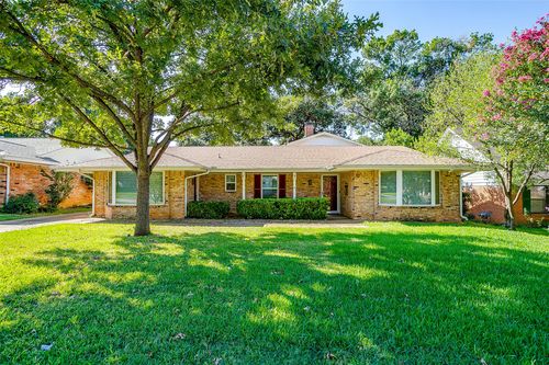 1706 Larkspur Drive, Arlington, TX, 76013 | Card Image