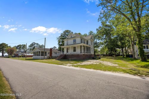 357 Tooley St, Belhaven, NC, 27810-1641 | Card Image