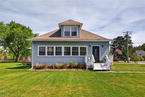 2513 Seaford Rd, Seaford, VA, 23696-2567 | Card Image
