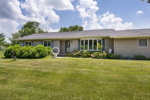2120 Thomas St, Beloit, WI, 53511-9518 | Card Image