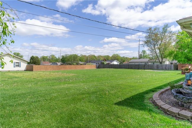 85 Northfield Dr, Home with 3 bedrooms, 3 bathrooms and null parking in Scottsburg IN | Image 31