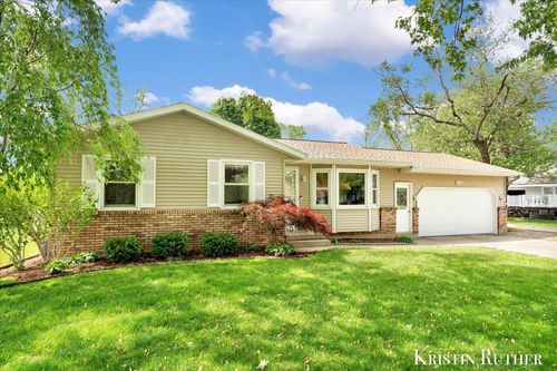 577 Port Sheldon Street Sw, Grandville, MI, 49418 | Card Image
