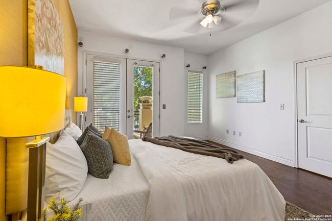 APT-109 - 215 Center, Condo with 2 bedrooms, 3 bathrooms and null parking in San Antonio TX | Image 21