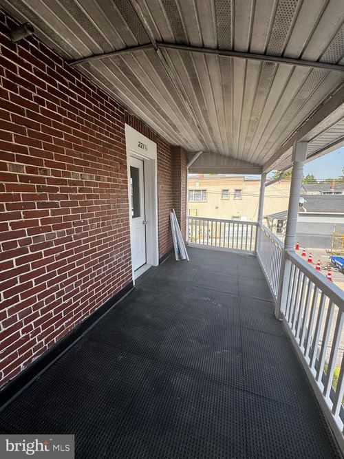 2-221 N State St, EPHRATA, PA, 17522-2233 | Card Image