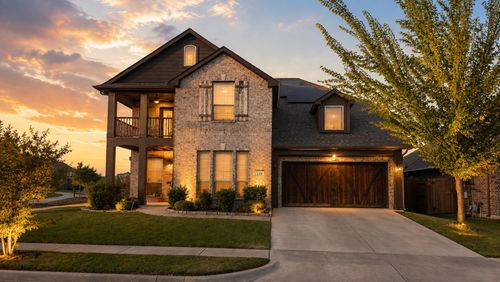 320 Robert Joseph St, Burleson, TX, 76028-7152 | Card Image
