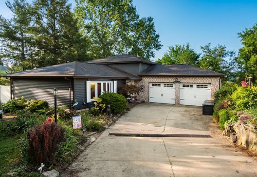 61380 Summit Rd, New Concord, OH, 43762-9590 | Card Image