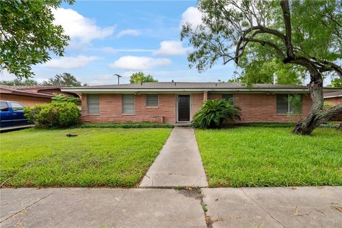 921 Barracuda Pl, Corpus Christi, TX, 78411-2114 | Card Image