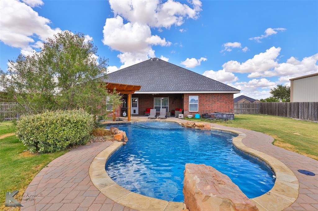 Iron Eagle Rd, Abilene, TX 79602
