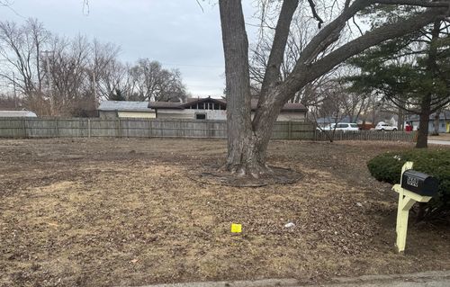 1608 Carolyn Dr, Champaign, IL, 61821-5467 | Card Image