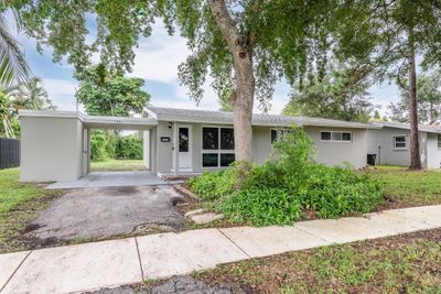 1981 Sw 36th Terrace, House other with 3 bedrooms, 2 bathrooms and null parking in Fort Lauderdale FL | Image 1