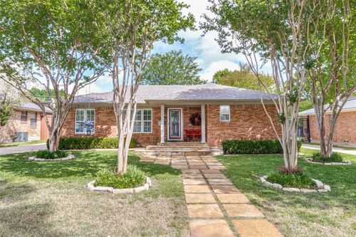 6463 Highgate Ln, Dallas, TX, 75214-2242 | Card Image