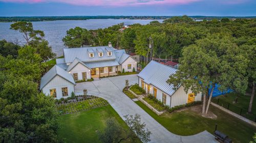 13250 Miller Rd, Azle, TX, 76020-5704 | Card Image