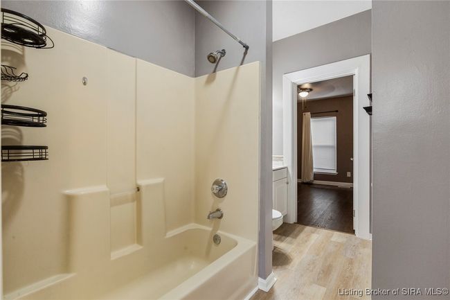 127 New Albany St, Home with 3 bedrooms, 2 bathrooms and null parking in Sellersburg IN | Image 18