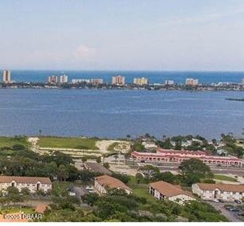 d-406 Banana Cay Dr, South Daytona, FL, 32119-2934 | Card Image
