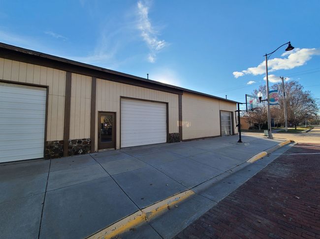 102 S Main St, Home with 0 bedrooms, 0 bathrooms and null parking in Lindsborg KS | Image 5