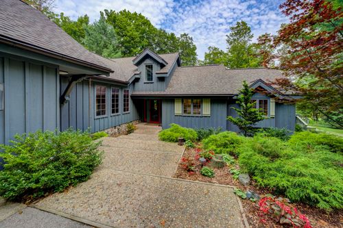 420 N Grand Ave, Leland, MI, 49654-5025 | Card Image