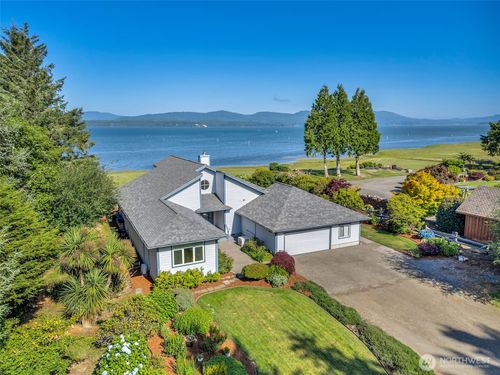 18114 Sandridge Rd, Long Beach, WA, 98631-6910 | Card Image
