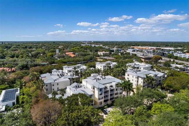 300 - 7598 Sw 102 Nd St, Condo with 3 bedrooms, 3 bathrooms and null parking in Pinecrest FL | Image 28
