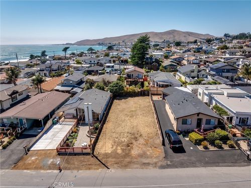 61 10th St, Cayucos, CA, 93430-1303 | Card Image