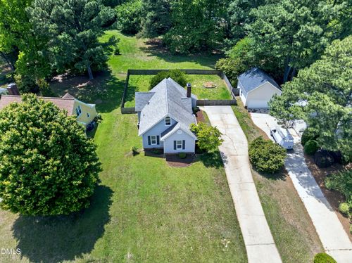 106 Allison Way, Cary, NC, 27511-5586 | Card Image