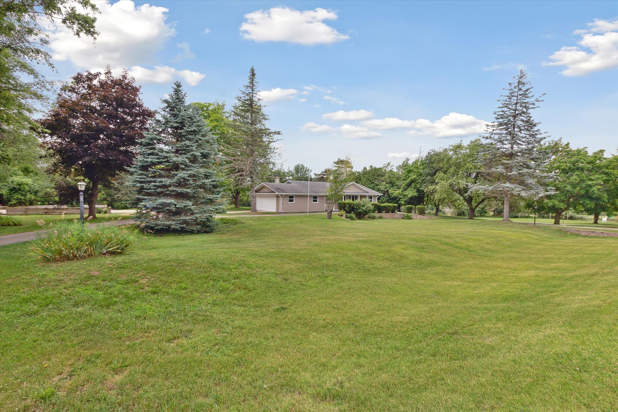 Gale Rd, Goodrich, MI 48438