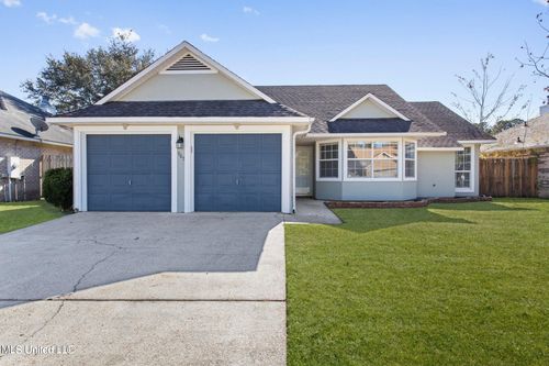 987 Bluff Rdg, Biloxi, MS, 39532-3348 | Card Image