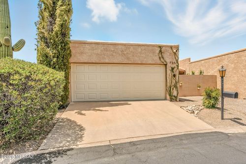 7251 N Las Quintas Dr, Tucson, AZ, 85704-1962 | Card Image