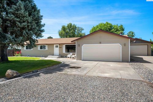 10012 W Argent Rd, Pasco, WA, 99301-8211 | Card Image