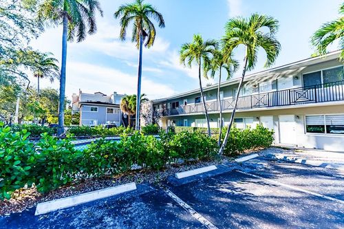 apt-105-95 Edgewater Dr, Coral Gables, FL, 33133-6958 | Card Image
