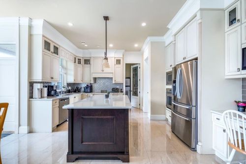 203-5188 Westmi Woodhead Rd, Richmond, BC, V6X1J3 | Card Image