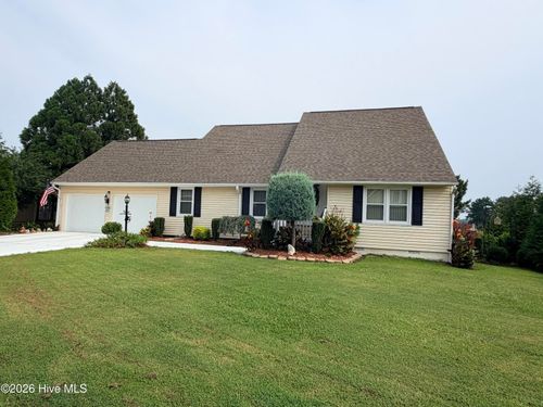 683 Cedar Pt, Vass, NC, 28394-8686 | Card Image