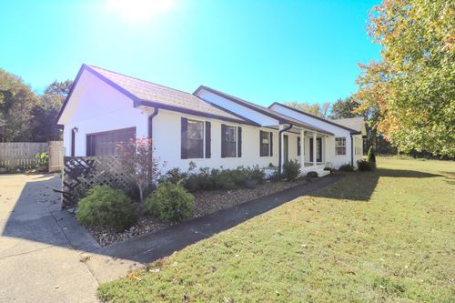 155 Byars Ln, Castalian Springs, TN, 37031-5571 | Card Image