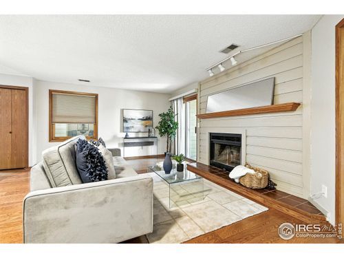 201-2960 Shadow Creek Dr, Boulder, CO, 80303-7509 | Card Image