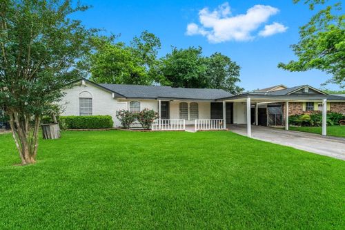 9231 Rockcliff Dr, Houston, TX, 77037-2232 | Card Image