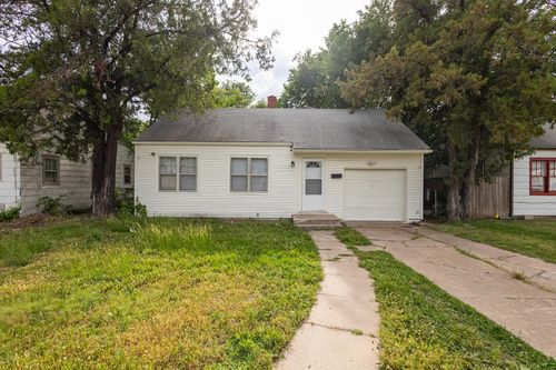 633 Harding St, Wichita, KS, 67208-3528 | Card Image
