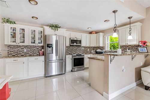 3412 Nw 110th Way, Coral Springs, FL, 33065-7077 | Card Image