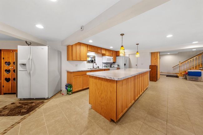 46 Kitchen_lower.jpg | Image 39