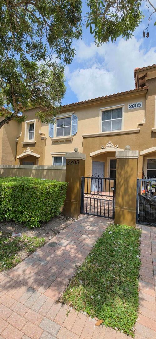 2203-2905 Hidden Hills Rd, West Palm Beach, FL, 33411-4829 | Card Image