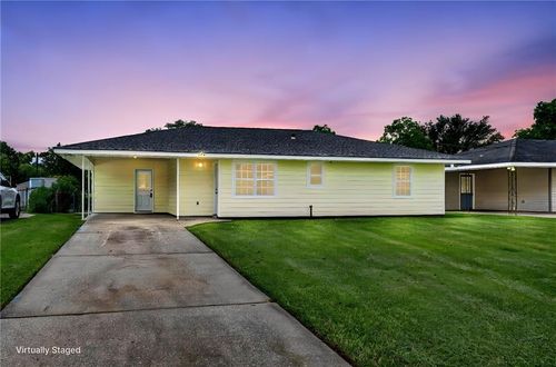 109 Tiemaker Rd, Belle Chasse, LA, 70037-2220 | Card Image