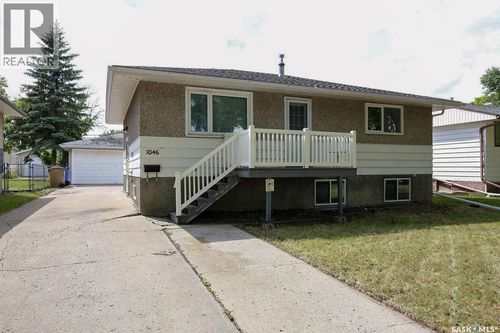 1046 Lindsay St, Regina, SK, S4N3A9 | Card Image