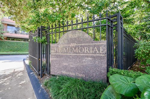 apt-306-9333 Memorial Dr, Houston, TX, 77024-5739 | Card Image