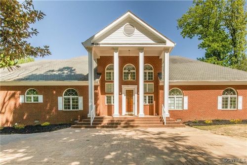 12100 Ganesh Ln, Chester, VA, 23836-3003 | Card Image