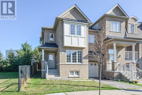 85 Benjamin Hood Cres, Concord, ON, L4K5M7 | Card Image